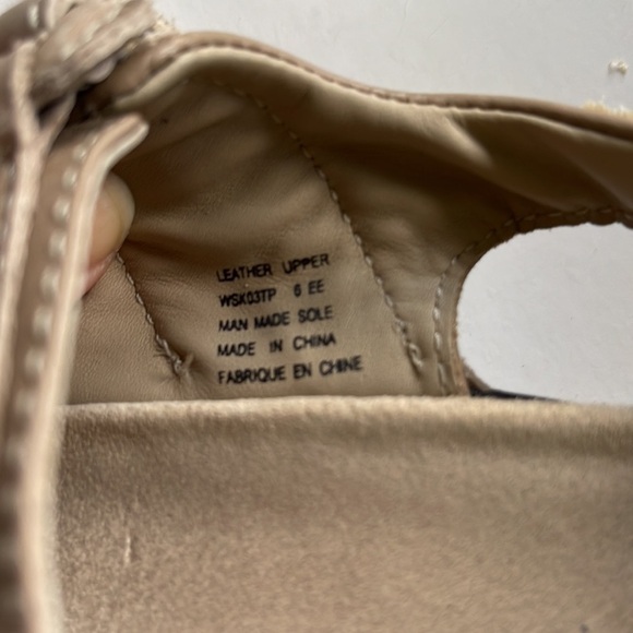 Aravon by New Balance Women's Leather Soft Taupe Katy Sandals Size 6EE - Picture 2 of 7